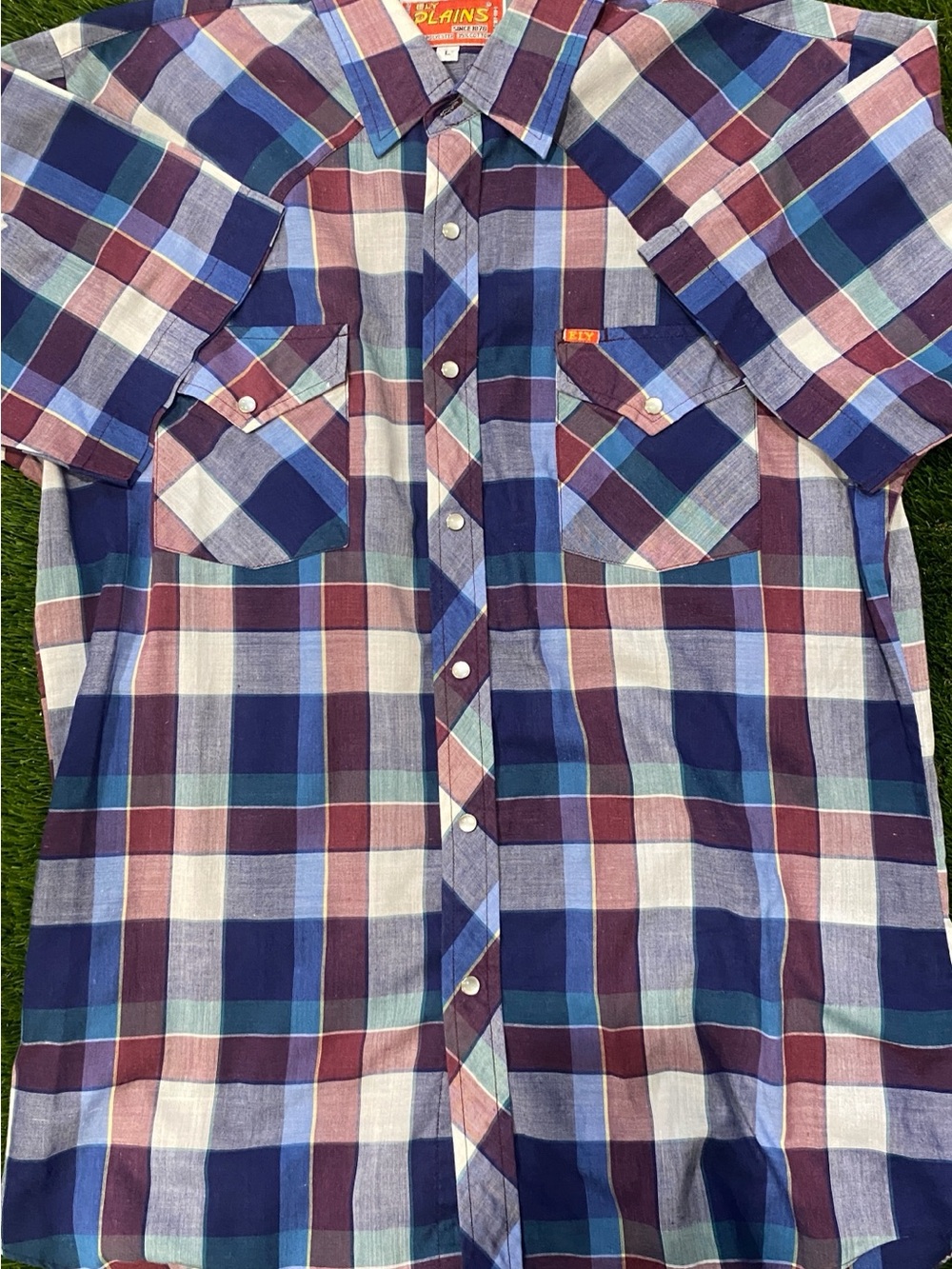 Ely Plains Men's Plaid Blue/Purple Short Sleeve Button-Up Shirt w/ Pockets L